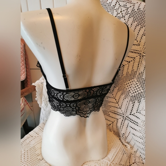 Miiyu Lace Bralette - Picture 3 of 7